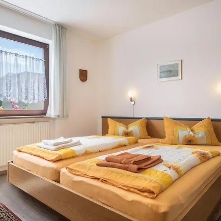 Bett Und Fruehstueck Bei Gertrud Appartement
