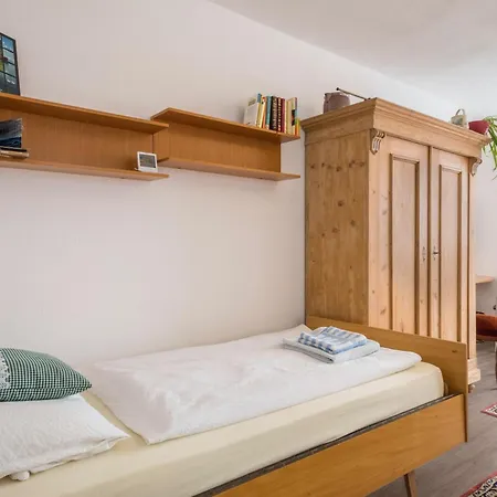 Appartement Bett Und Fruehstueck Bei Gertrud Hergensweiler