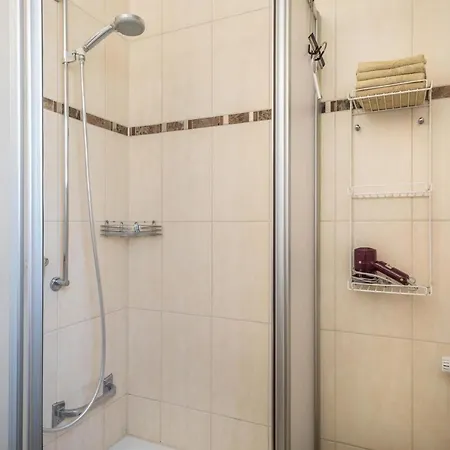 Bett Und Fruehstueck Bei Gertrud Appartement Hergensweiler