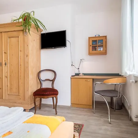 Daire Bett Und Fruehstueck Bei Gertrud